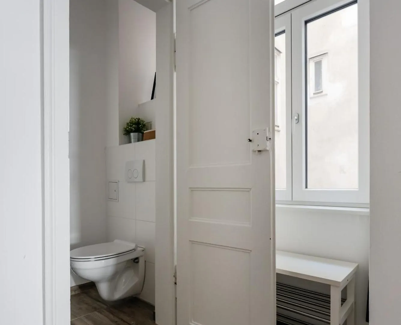 Lovely Apartment Near University فيينا